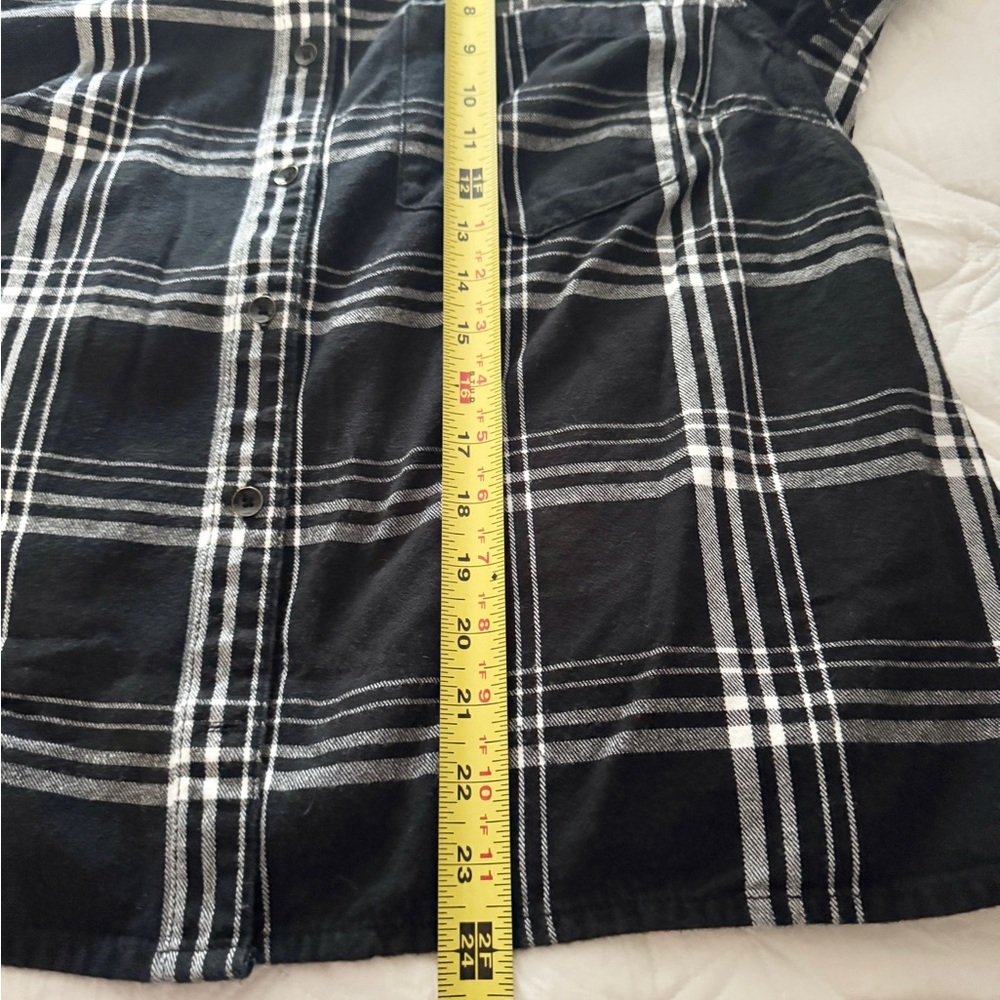 DULUTH TRADING CO Ladies Free Swinging Flannel with Split Tail Size L - Picture 11 of 11